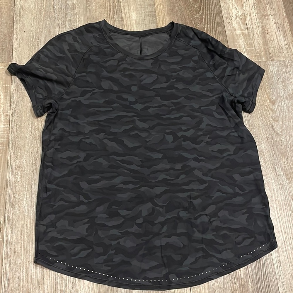 Lululemon shirt
